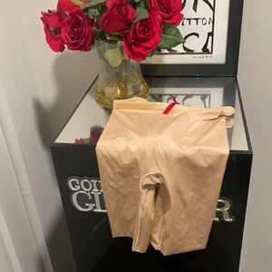 Ladies HIDE & SLEEK SPANX